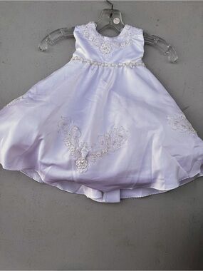 Elegant Girls Formal White Floral Appliqué Dress